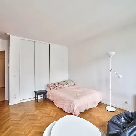 Spacious In The Heart Of The 11 Arr * Paris